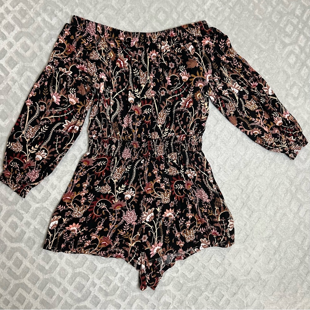 Free People Pretty and Free Bohemian Floral Short Jumpsuit Jumper Off Shoulder M - Picture 2 of 16